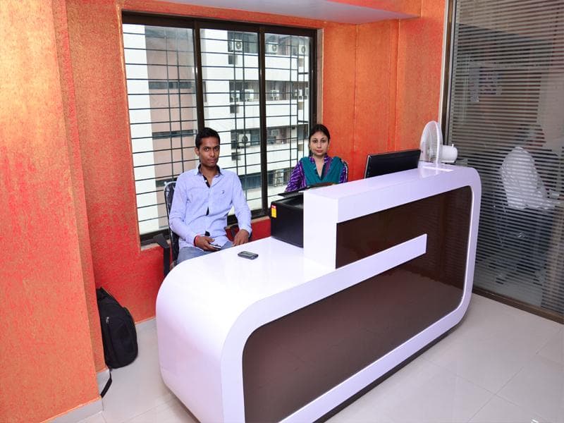 Customer Service Desk